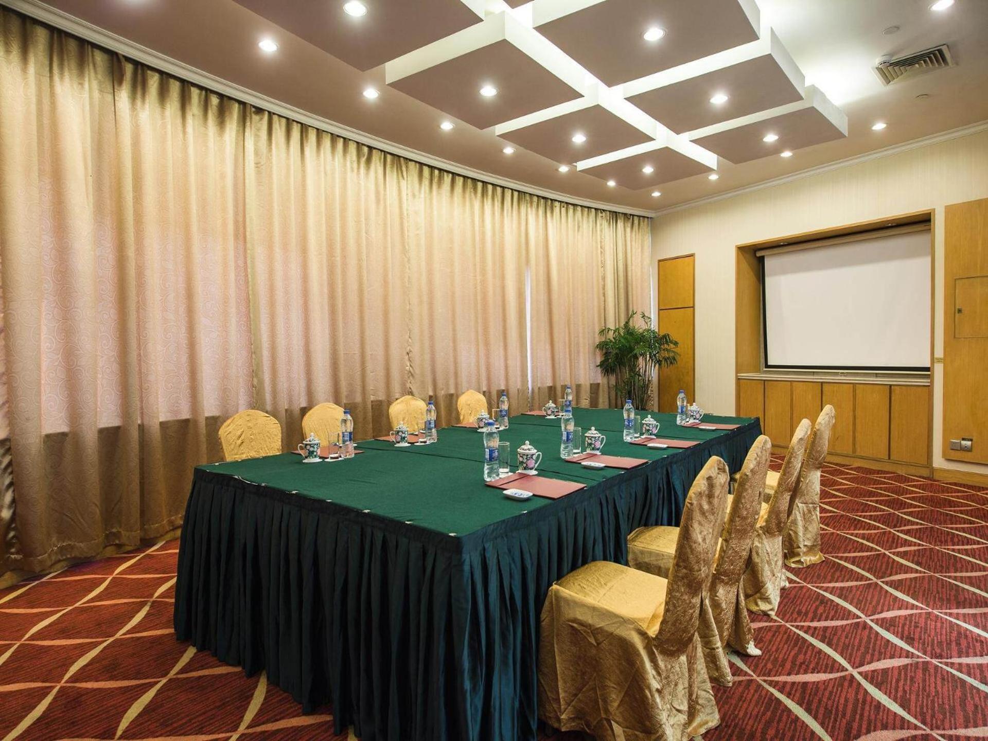 Park Inn By Radisson Shanghai Downtown Экстерьер фото